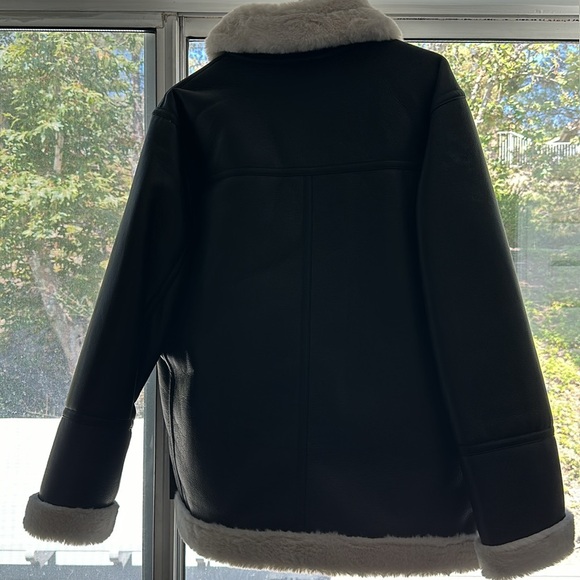 Coat - Picture 3 of 4